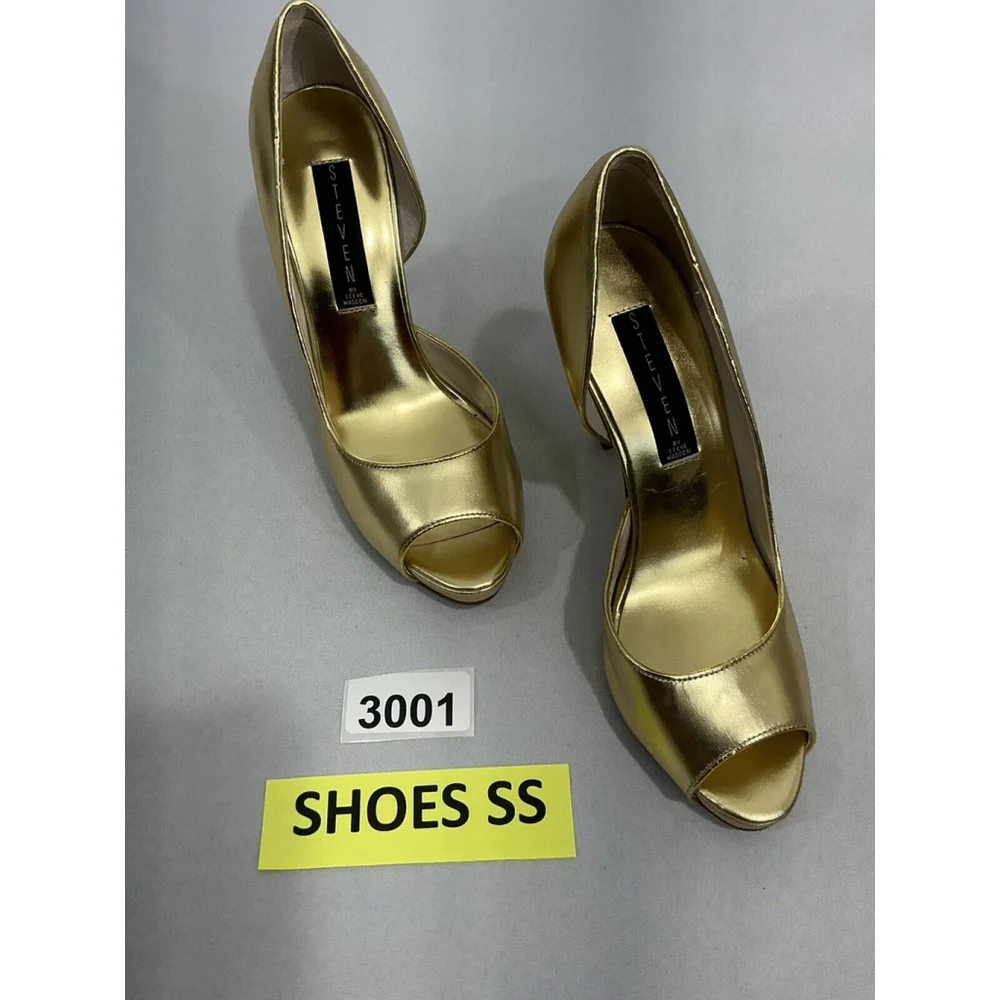 Womans Steven By Steve Madden Lollyy 9m Gold Leather Peep Toe Cut Out Heel Pumps